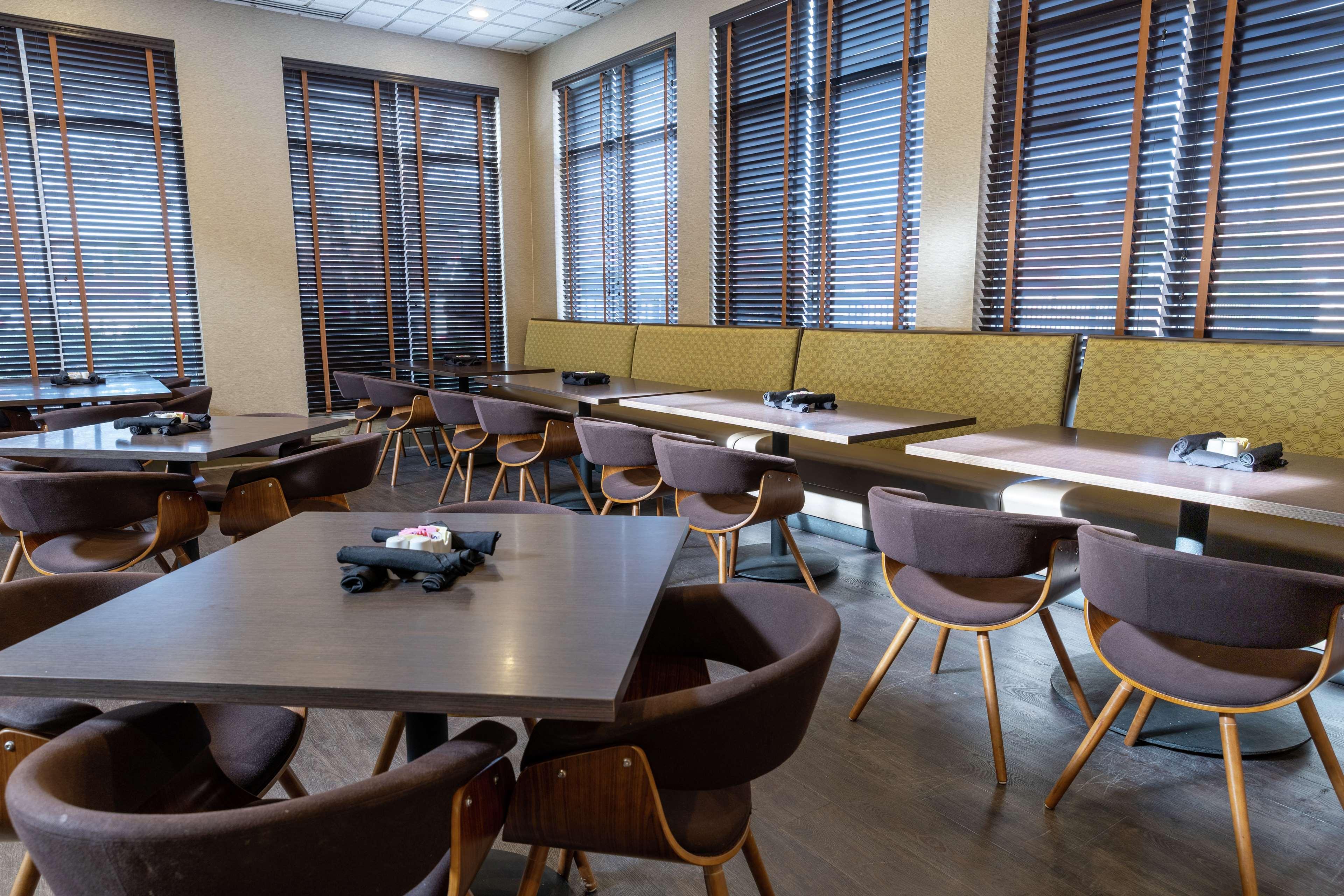 Hilton Garden Inn West Des Moines Bagian luar foto