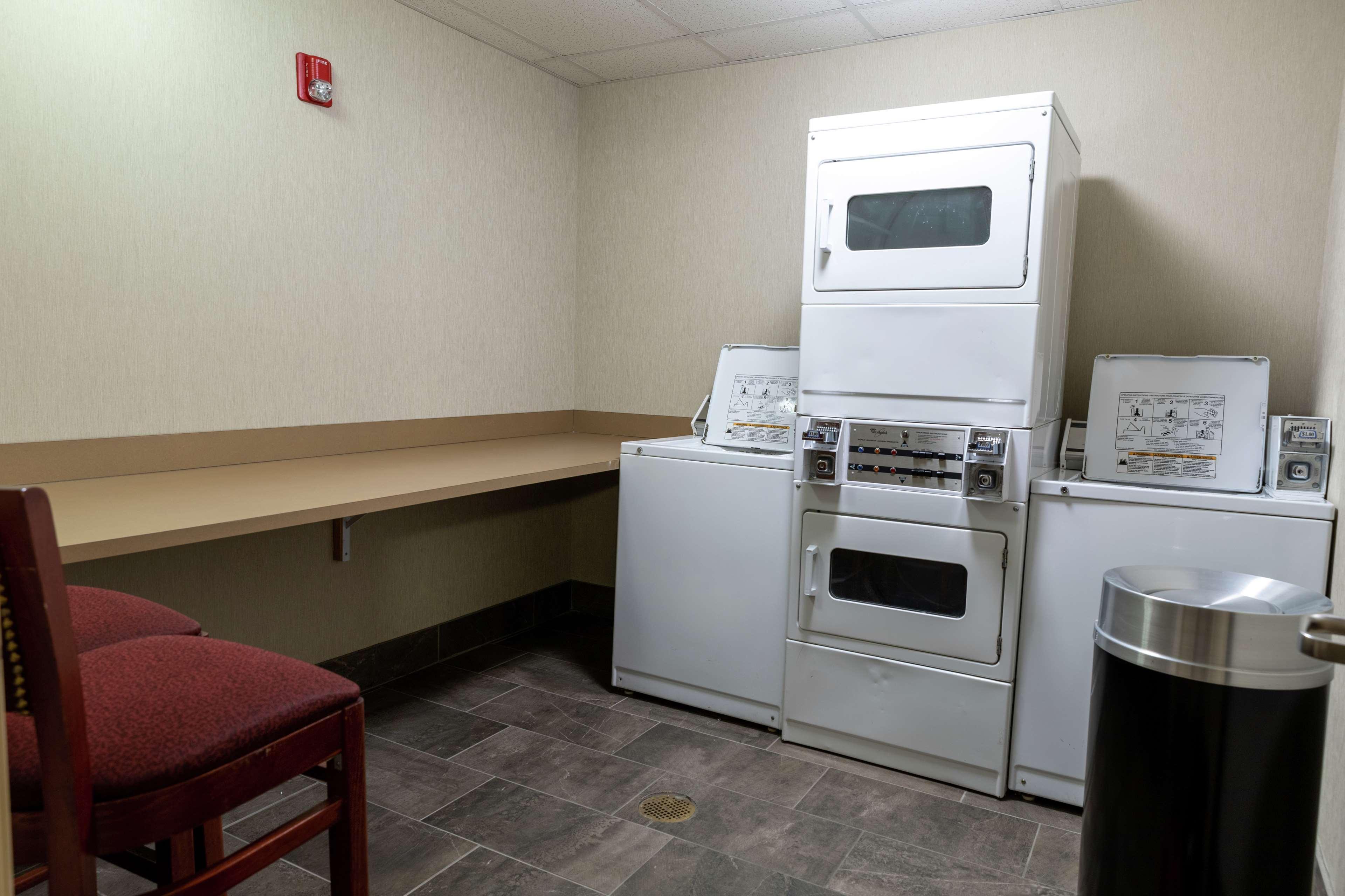 Hilton Garden Inn West Des Moines Bagian luar foto